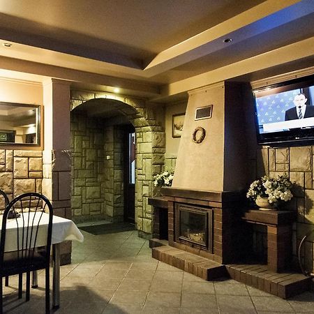 Uslugi Hotelarskie Las Vegas Międzyrzec Podlaski Dış mekan fotoğraf