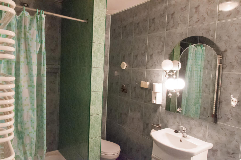 Uslugi Hotelarskie Las Vegas Międzyrzec Podlaski Dış mekan fotoğraf