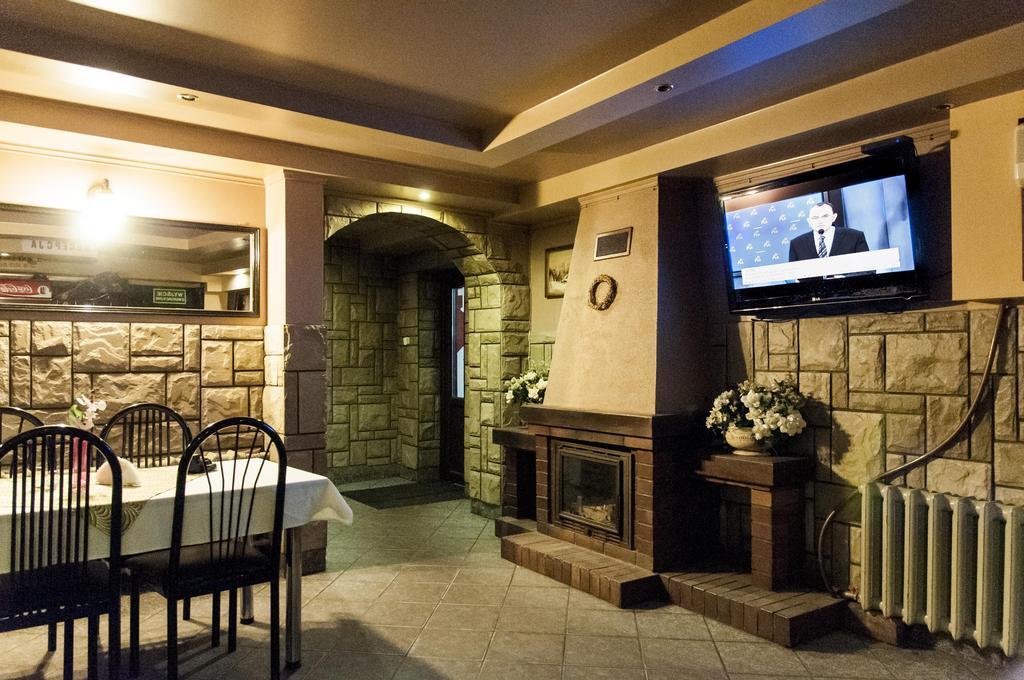 Uslugi Hotelarskie Las Vegas Międzyrzec Podlaski Dış mekan fotoğraf